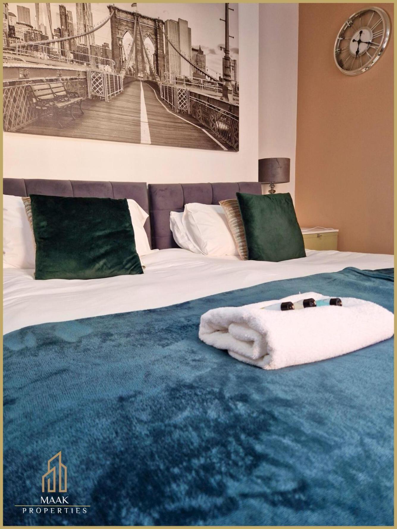 Minehead Suite Bagian luar foto